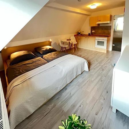 Ferienwohnung In Huerth Bei Koeln Exterior photo